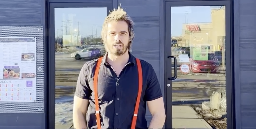 Alex Roof infiltre le staff du Shaker pour un nouveau prank