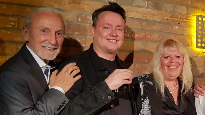 La plus grande fan de Mike Ward Sous Écoute a besoin de vous