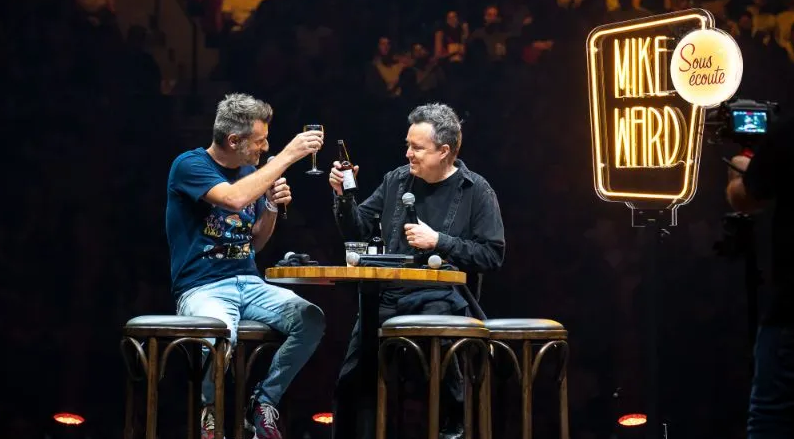 Mike Ward partage les critiques unanimes de son nouveau spectacle