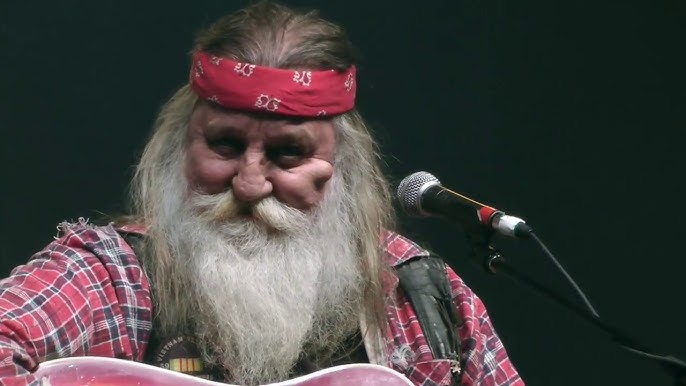 Le chanteur acadien Cayouche est décédé à 75 ans