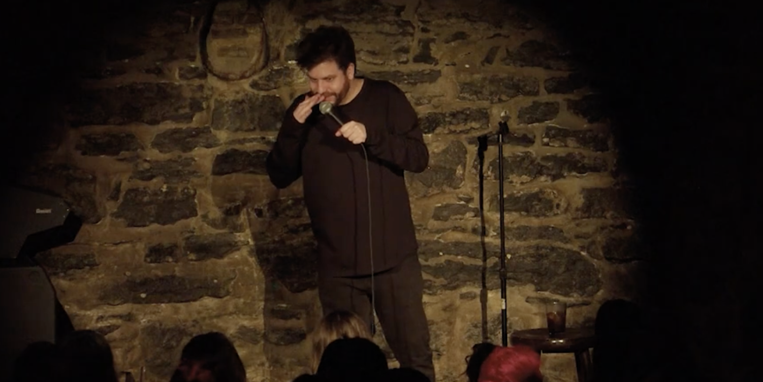 L’humoriste J-F Denommée partage son premier spectacle sur YouTube!