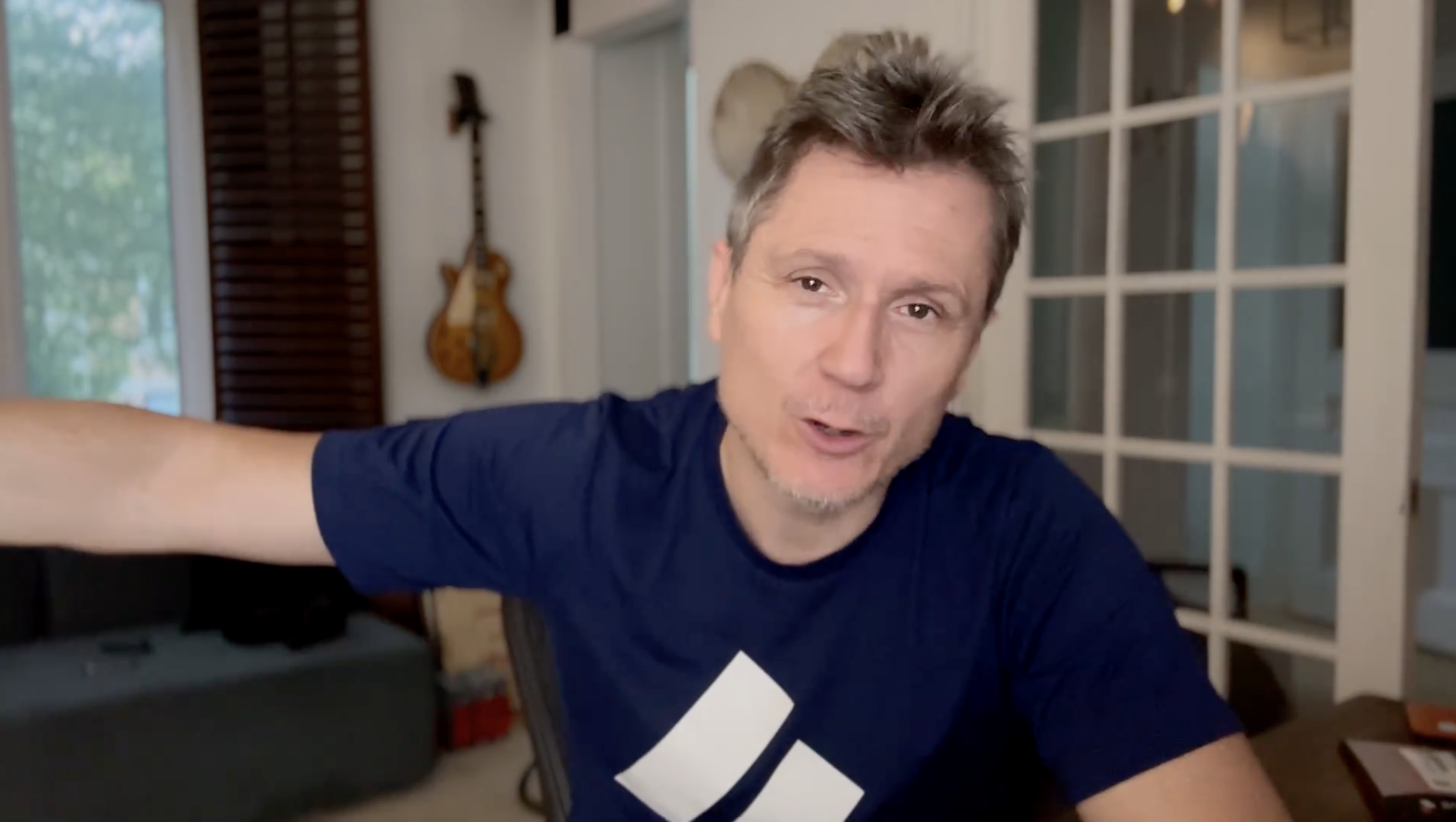 Simon-Olivier Fecteau annonce son prochain spectacle en anglais!