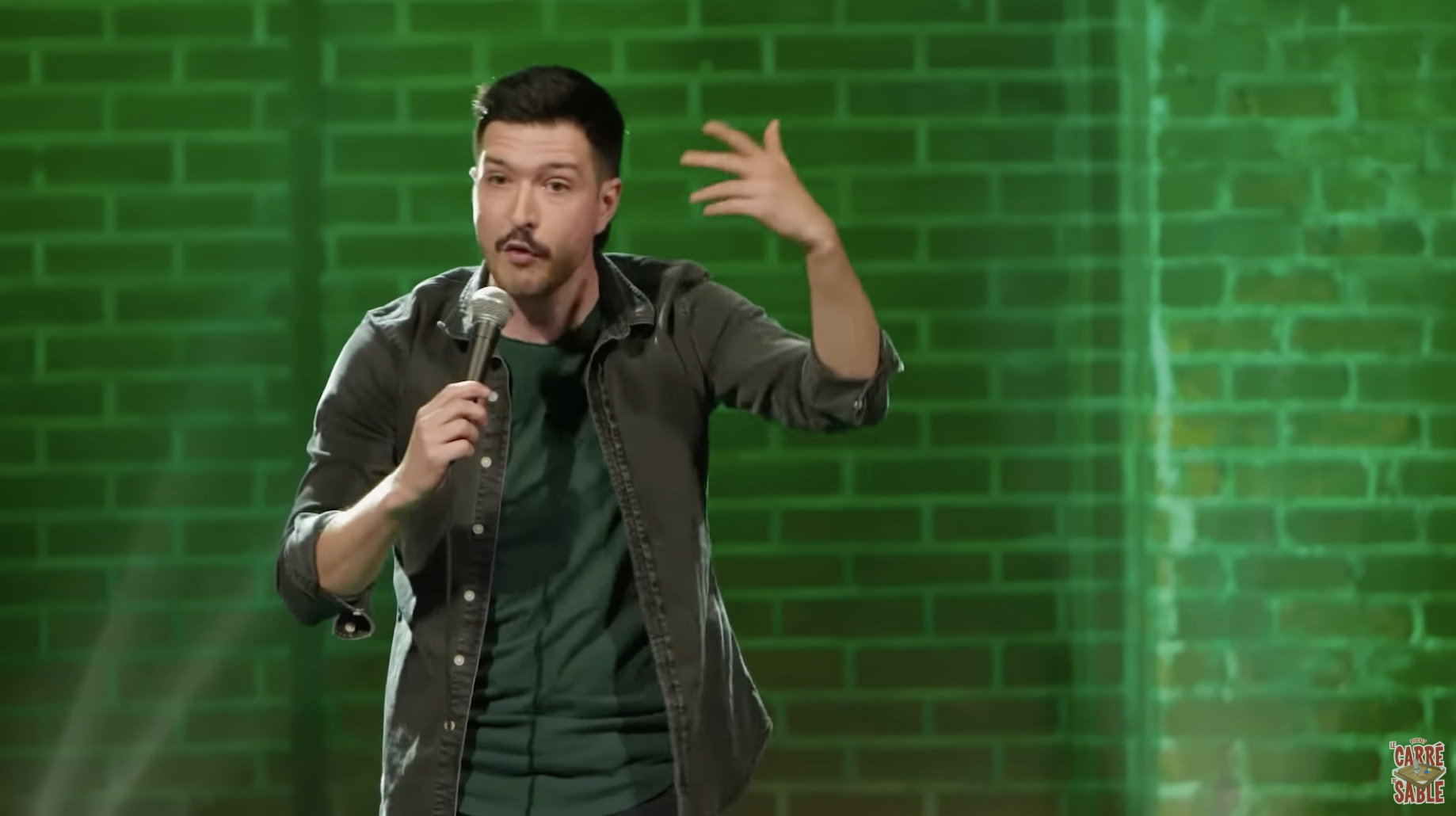 PB Rivard partage son dernier spectacle gratuitement sur YouTube!
