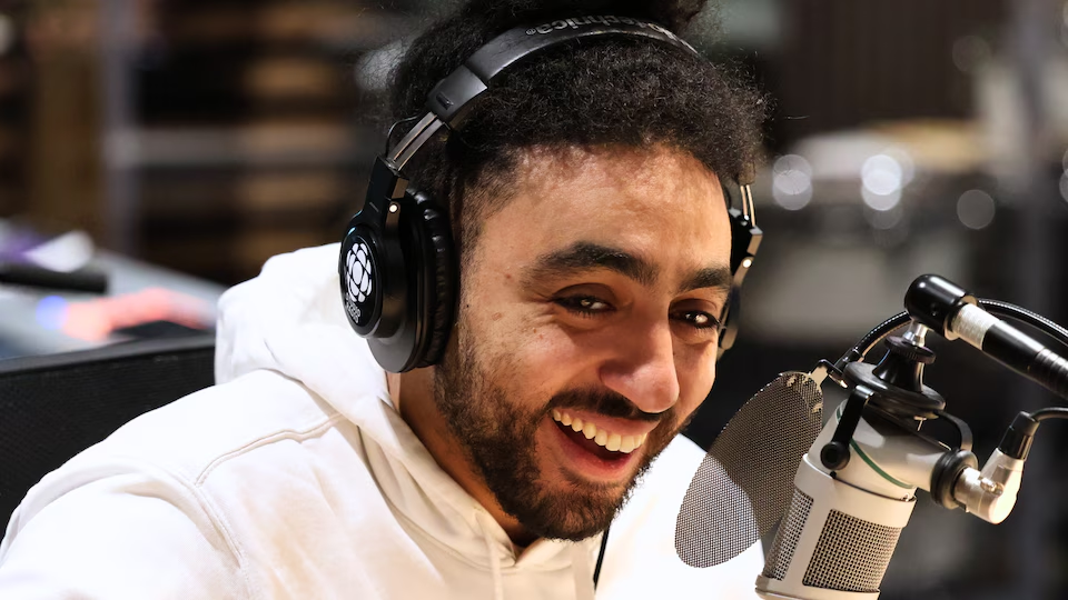 Polémique autour d’une chronique: L’humoriste Anas Hassouna réplique au ministre Jean-François Roberge