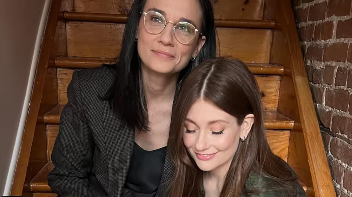L’humoriste Katherine Levac partage de rares photos de ses jumeaux