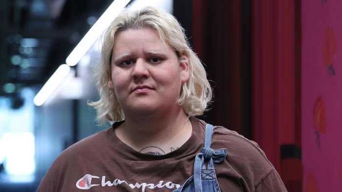 Safia Nolin offre une reprise bouleversante d’une chanson de Céline Dion