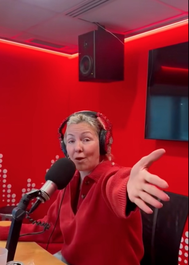 Véronique Cloutier ramasse sa cousine: « C’est une sombre folle. »